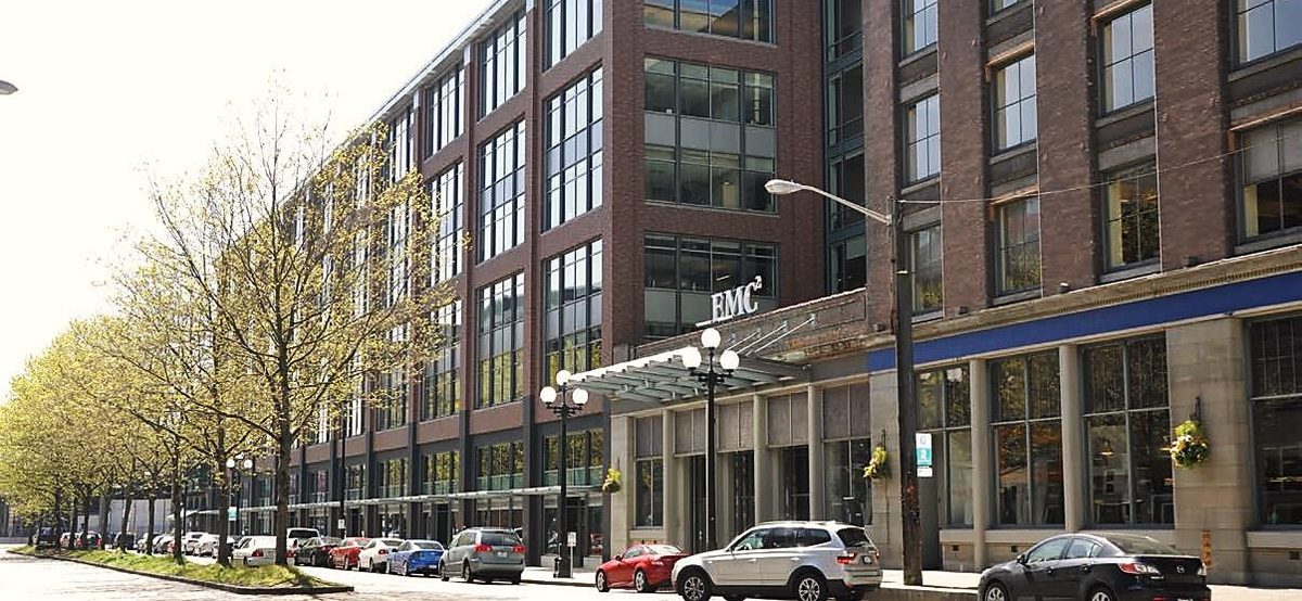 83 King / 505 First Avenue